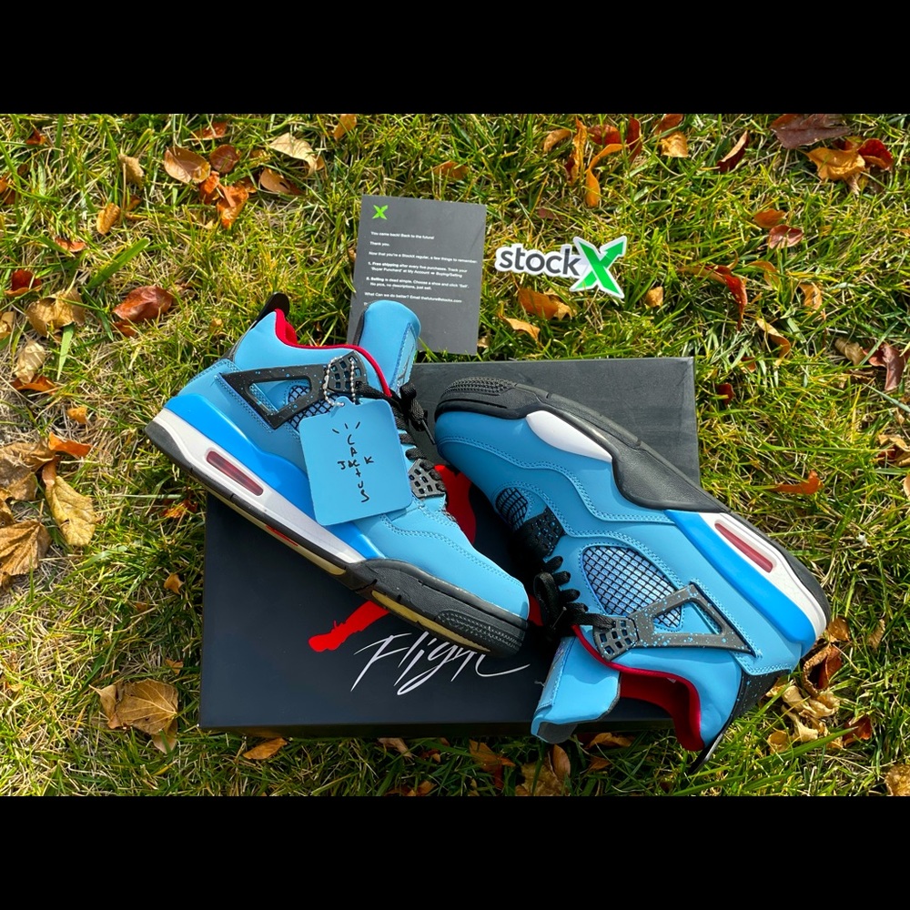 Travis Scott Air Jordan 4s Size 9
